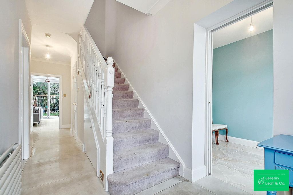 Property photo 2 of 29 Hallway