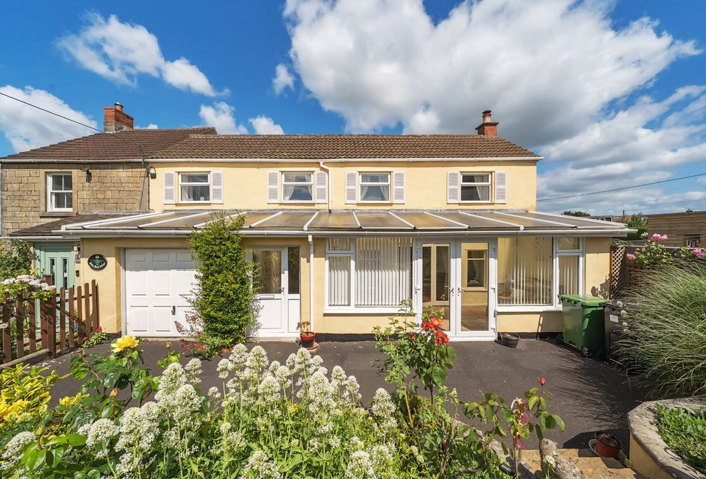 Property photo 1 of 27 1302794-14-683Da5...
