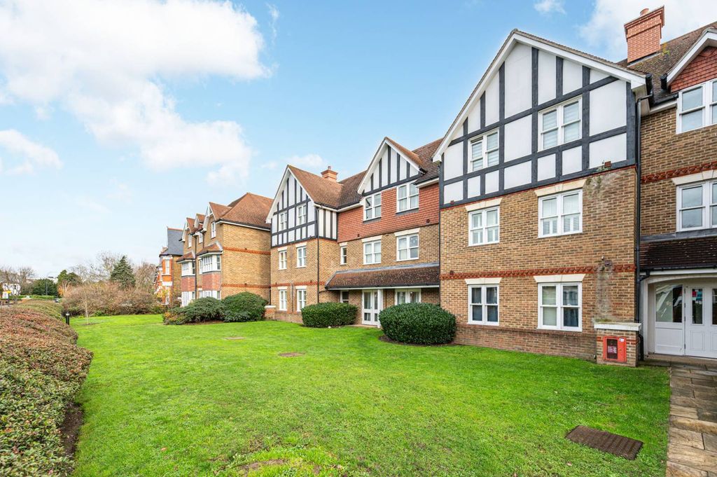 Property photo 2 of 19