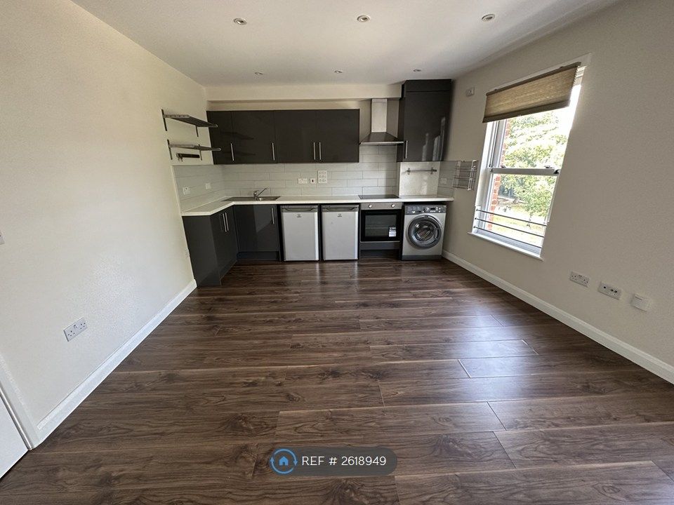 Property photo 3 of 13