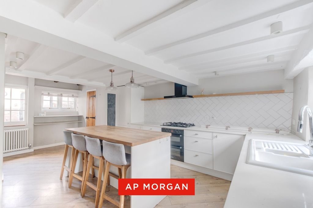 Property photo 2 of 27 Picture No. 04