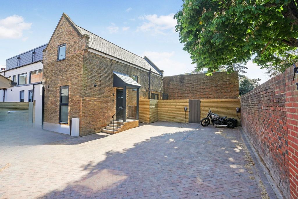 Property photo 1 of 22 Bluebird House