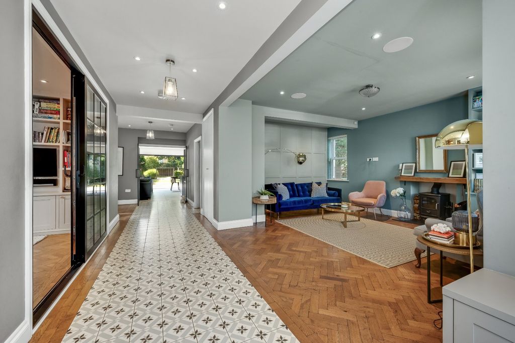 Property photo 2 of 28 Reception Room