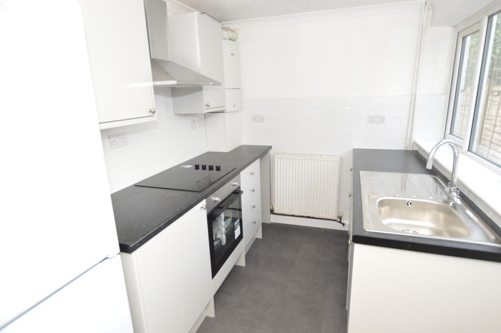 Property photo 3 of 8 Modern Kitchen