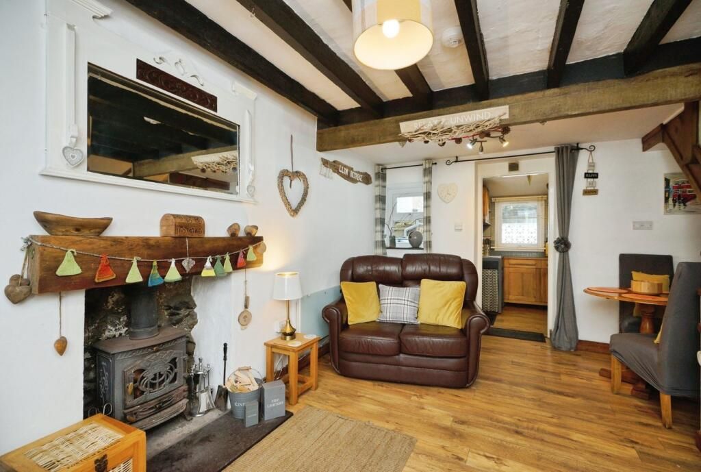 Property photo 2 of 16