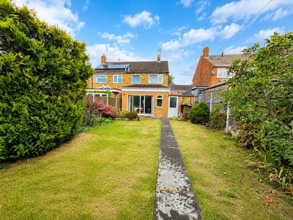 Property photo 2 of 12