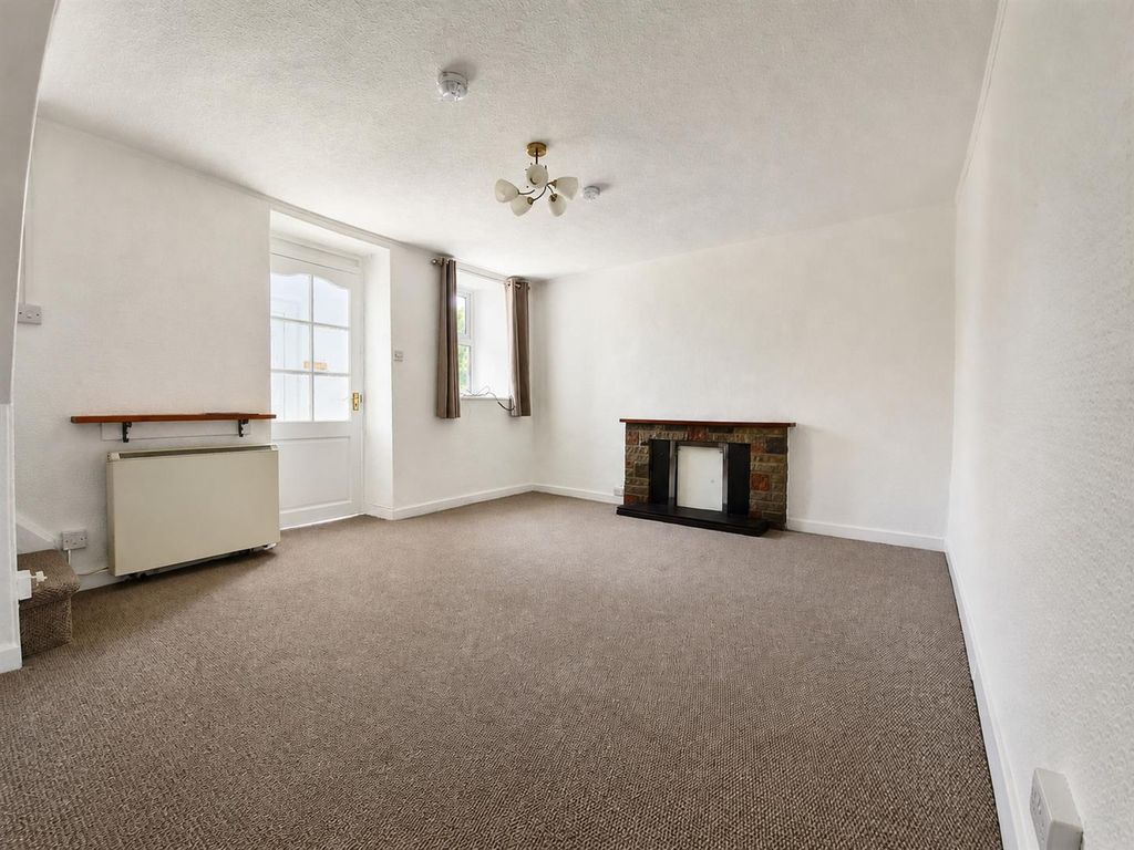 Property photo 3 of 18 Bf47244F-A1d9-4332-A832-4d198Fda9Fd5.Jpg