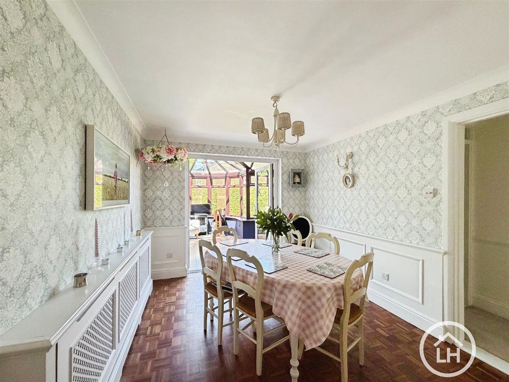 Property photo 3 of 18 Dining Room