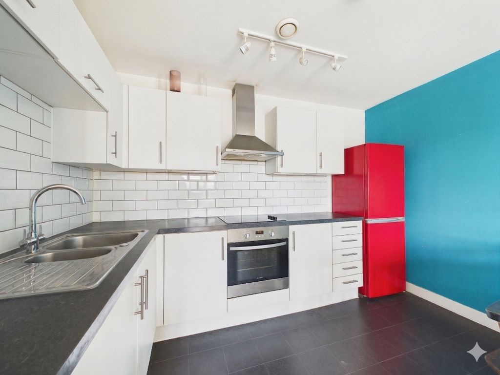 Property photo 3 of 10 Presented By Kevin At Ewemove Bexleyheath And Dart