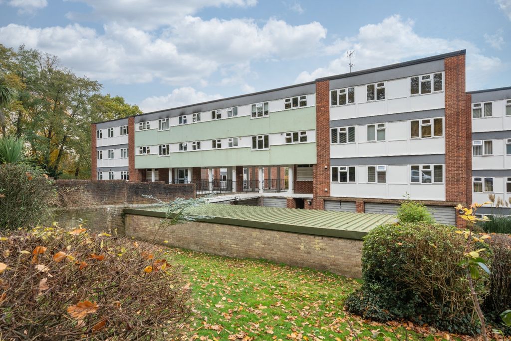 Property photo 3 of 10 4640432