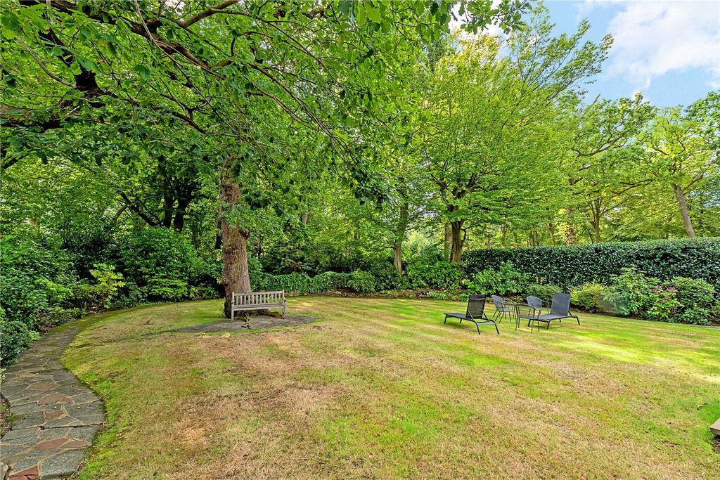 Property photo 3 of 8 Rear Garden Front