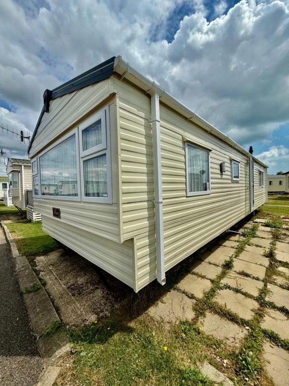 Property photo 1 of 3 Seal Bay Resort - Delta - Resort - 2017 | For Sale