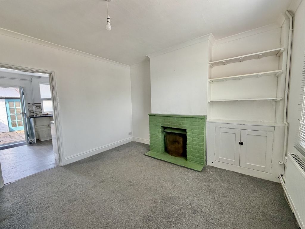 Property photo 2 of 14