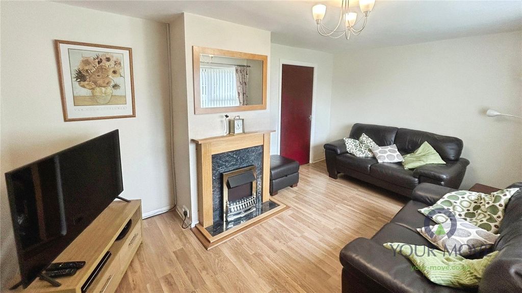 Property photo 3 of 12 Picture No. 02