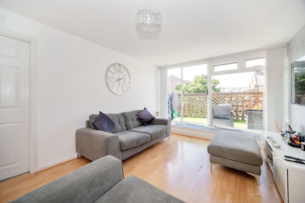 Property photo 2 of 12