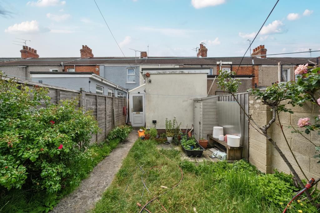 Property photo 3 of 21 Garden View