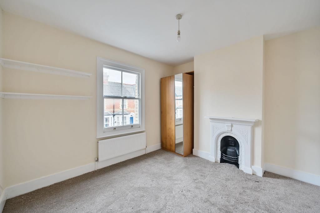 Property photo 3 of 10 Kitchen