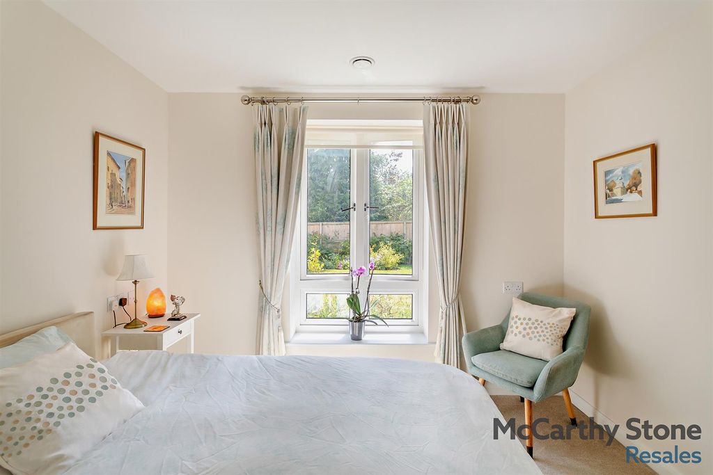 Property photo 3 of 24 8656407-Interior12-800.Jpg