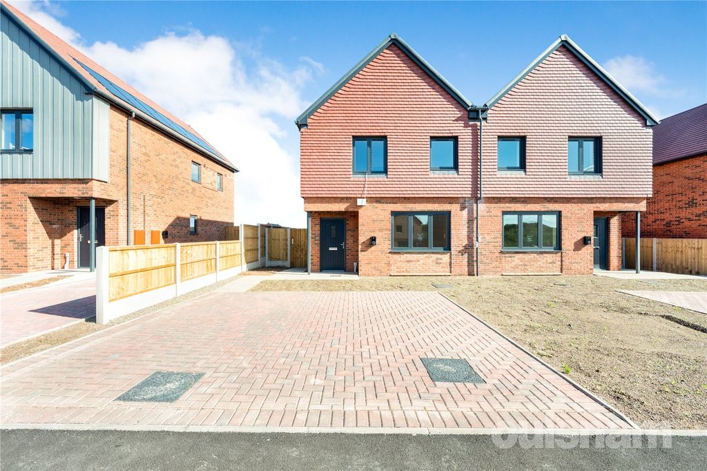 Property photo 1 of 18 Picture No. 03