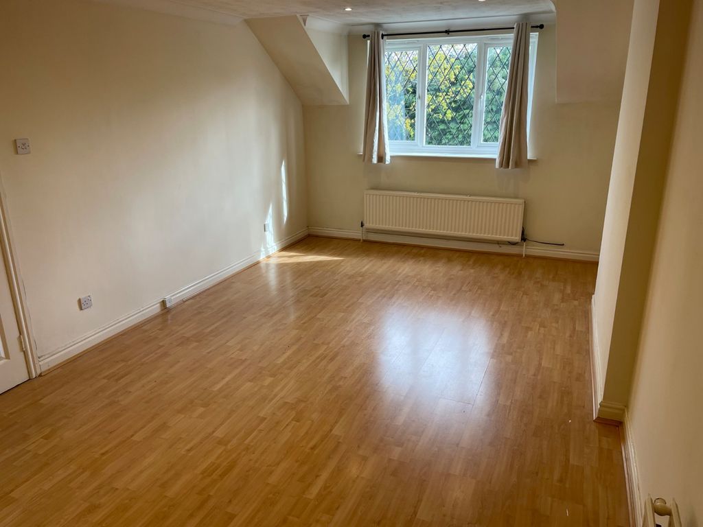 Property photo 2 of 9 Picture No. 13