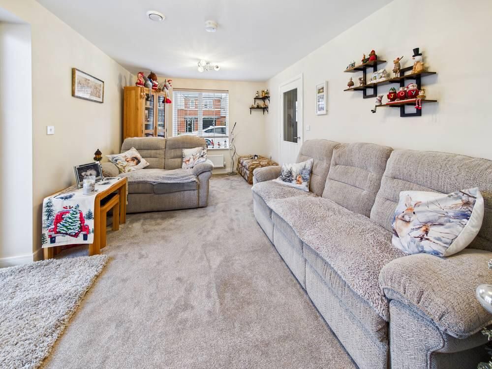 Property photo 3 of 14 Living Room