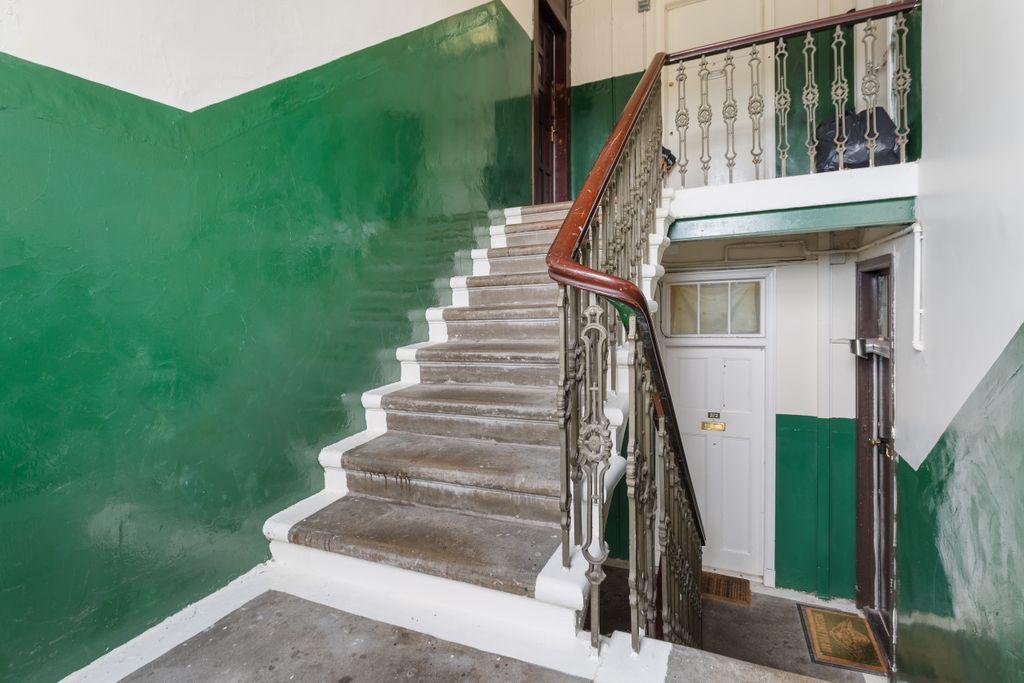 Property photo 3 of 18 Property Image 3