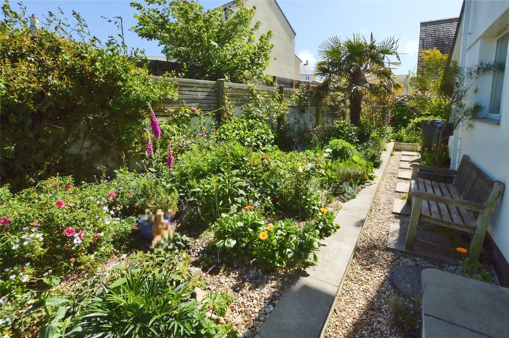 Property photo 2 of 16 Picture No. 06