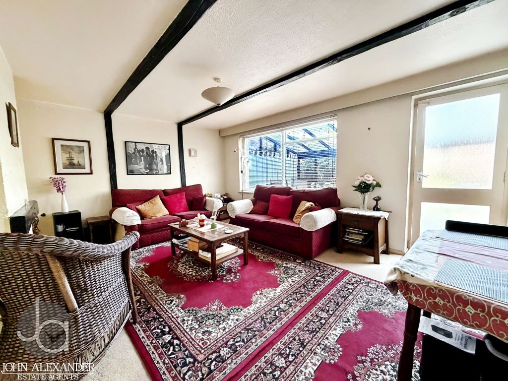 Property photo 2 of 11 Photo-Living Room