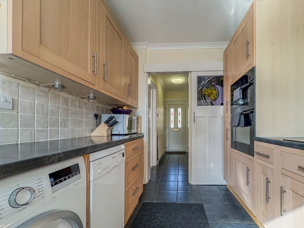 Property photo 3 of 24 5395864