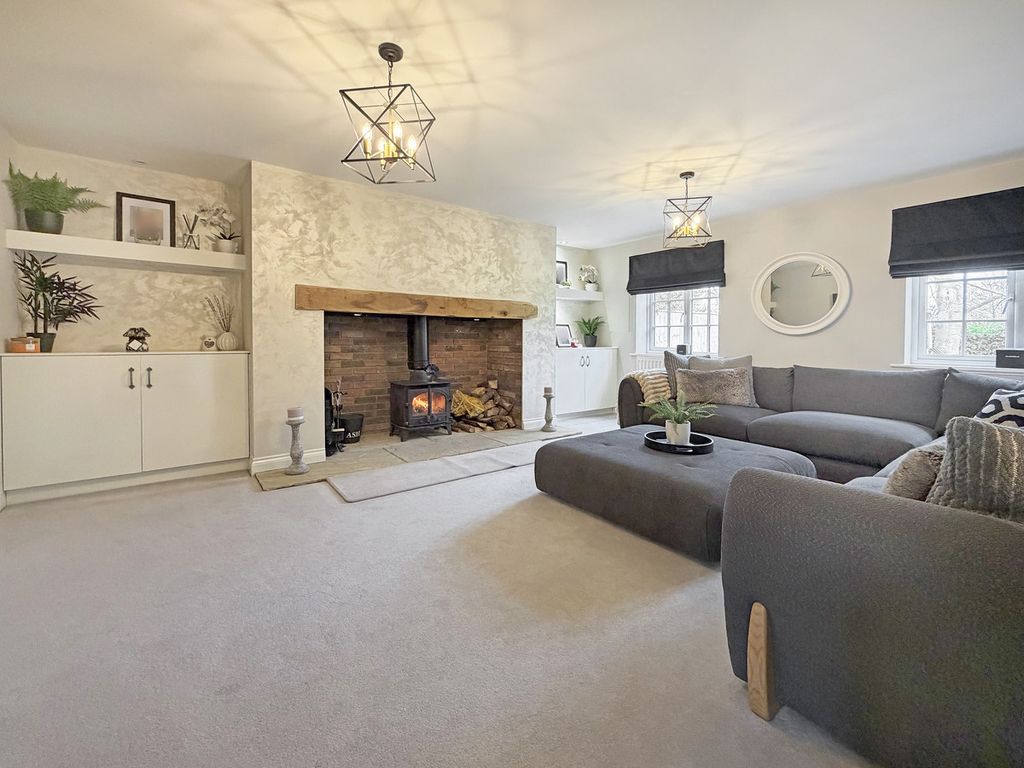 Property photo 2 of 50