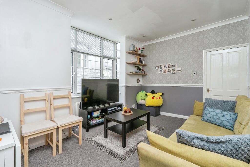 Property photo 3 of 16