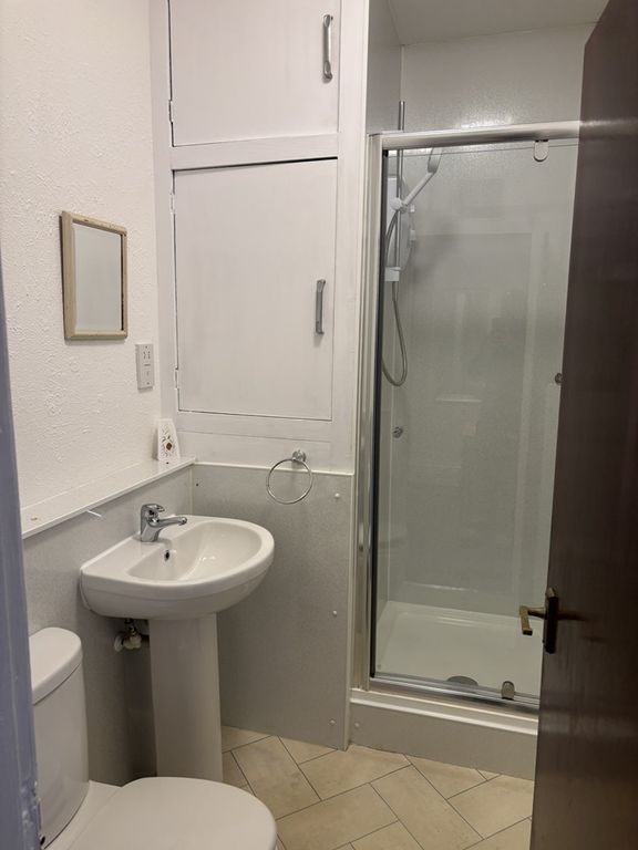 Property photo 2 of 5 60D Vr 1