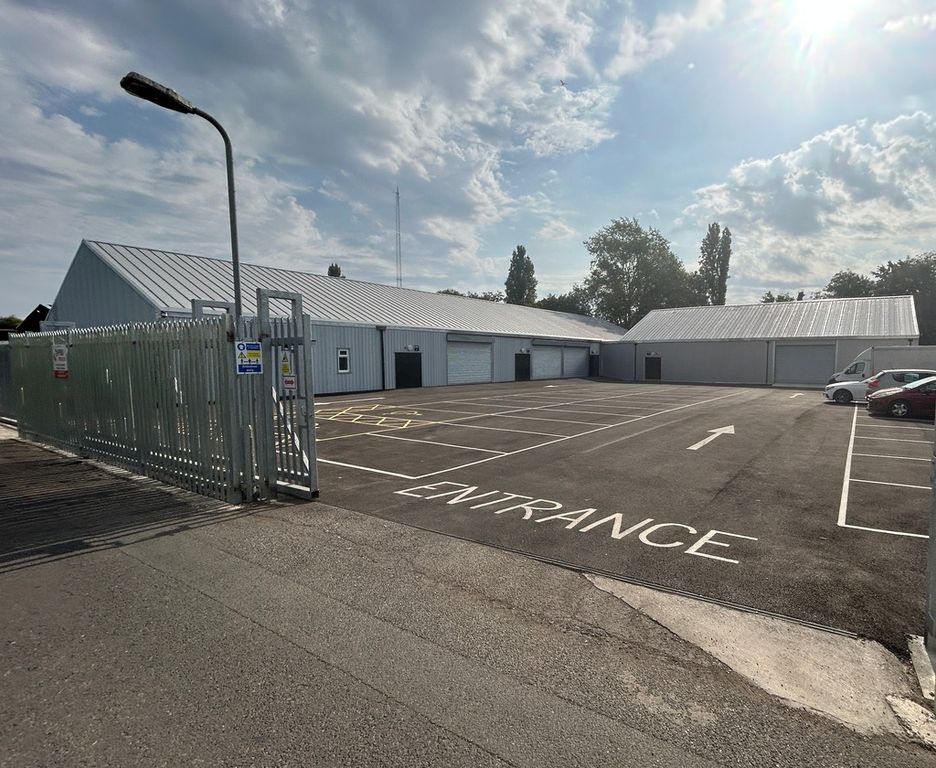 Property photo 1 of 17 Photo 1