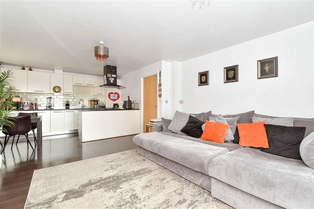 Property photo 2 of 14 Lounge/Diner /Kitchen