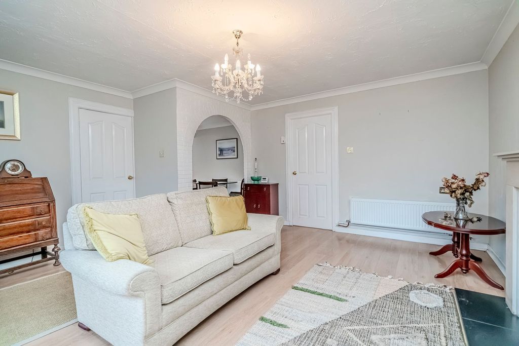 Property photo 3 of 26