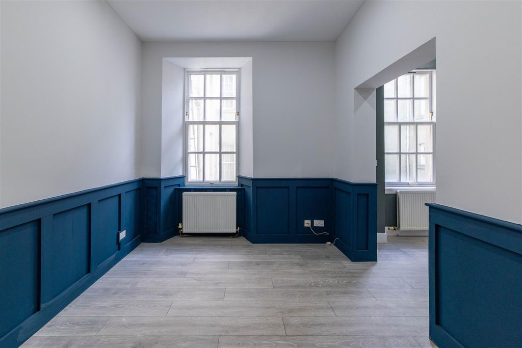 Property photo 2 of 13 S002.Jpg