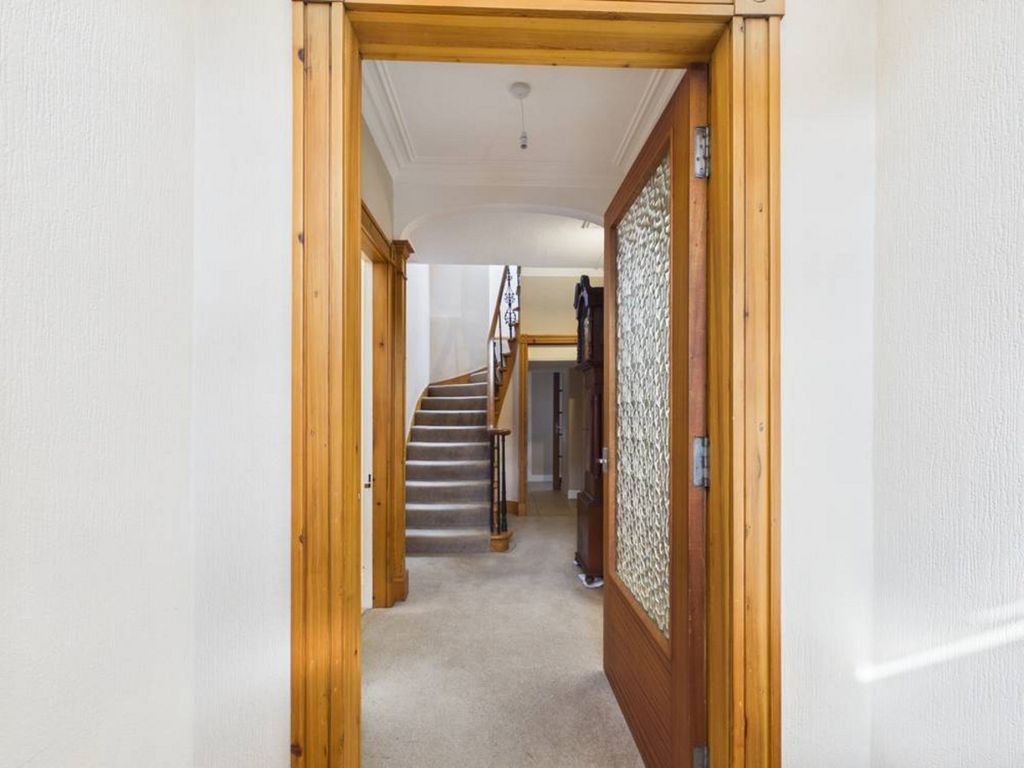 Property photo 2 of 38