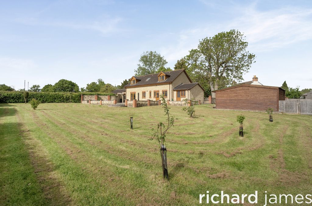Property photo 2 of 24 c1De3d34Caf74029822Cbc3425A05d18