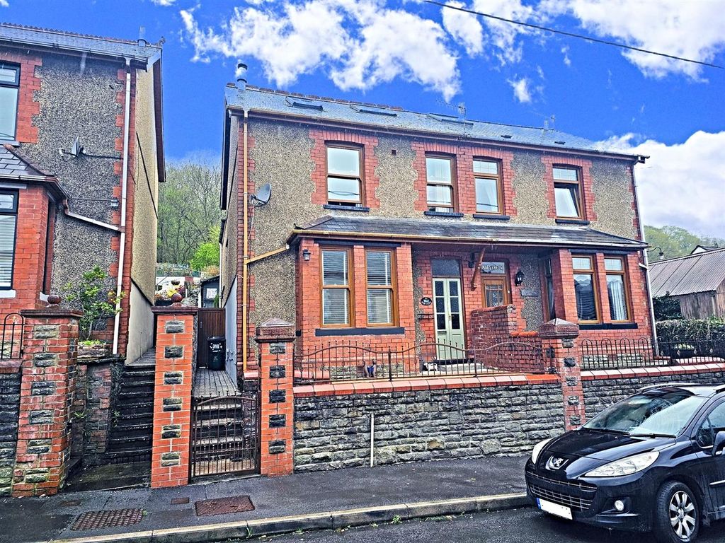 Property photo 1 of 27