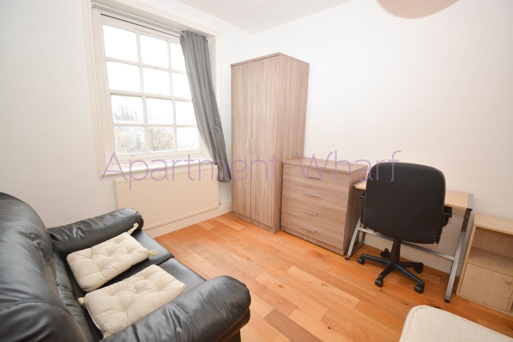 Property photo 3 of 4