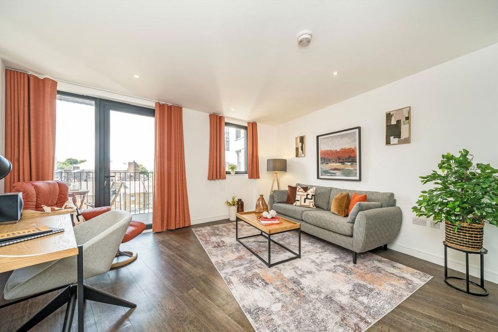 Property photo 1 of 6