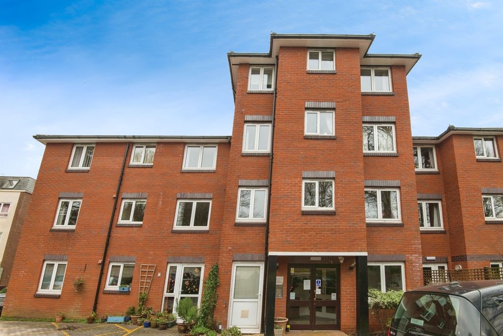 Property photo 1 of 15