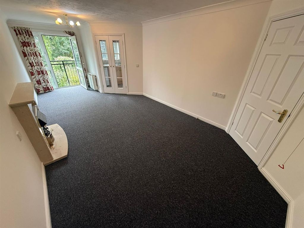 Property photo 2 of 12 4.Jpg
