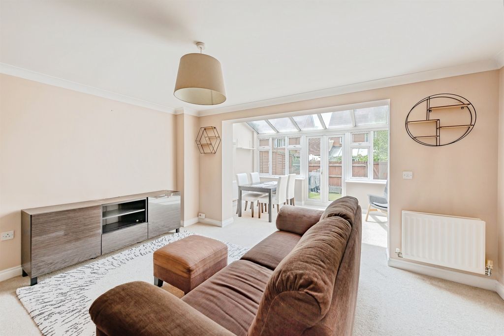 Property photo 3 of 17