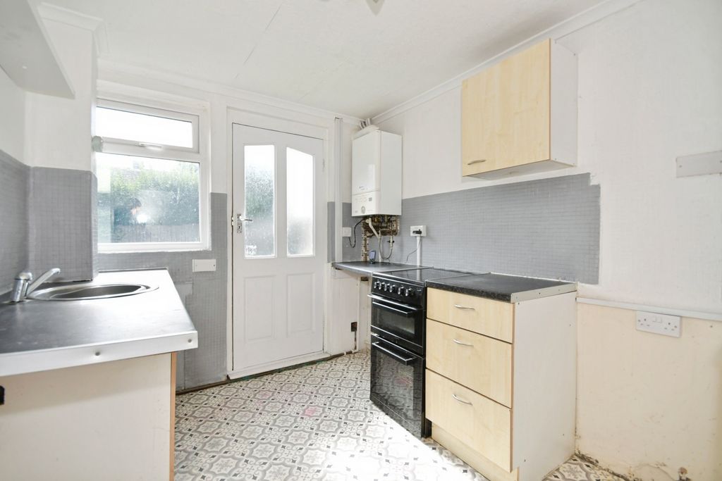 Property photo 3 of 19 Pbox-Img.Jpg