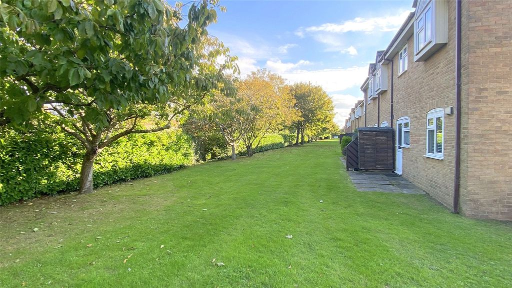 Property photo 2 of 9 Picture No. 07