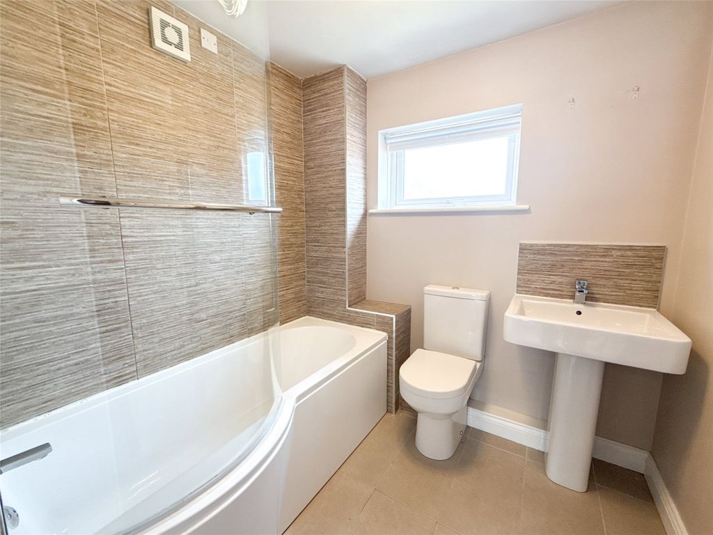 Property photo 3 of 25 Bathroom