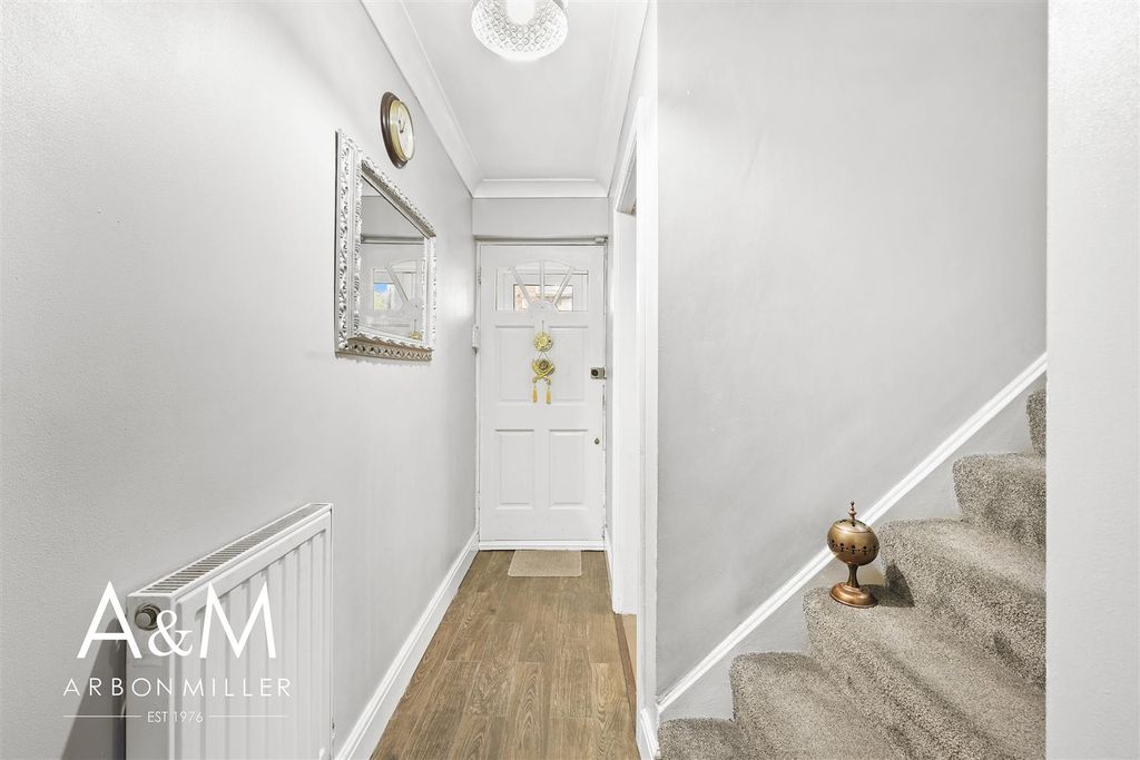 Property photo 3 of 26 4D4A1363.Jpg