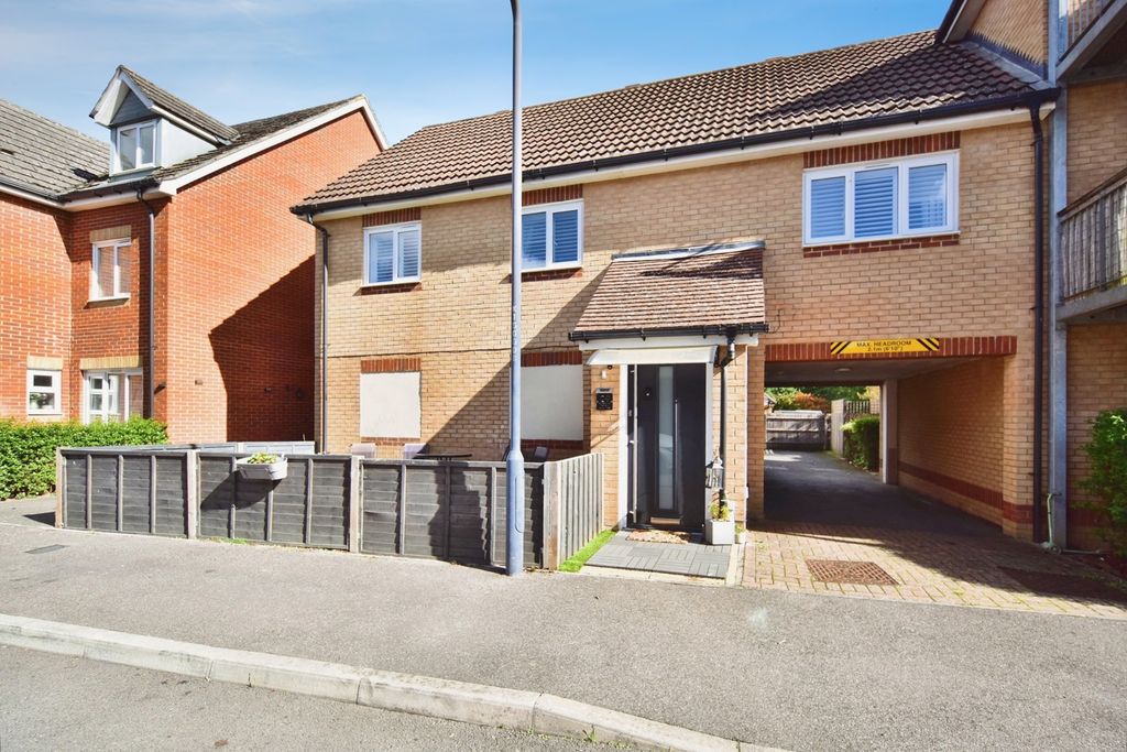 Property photo 1 of 12 Pbox-Img.Jpg