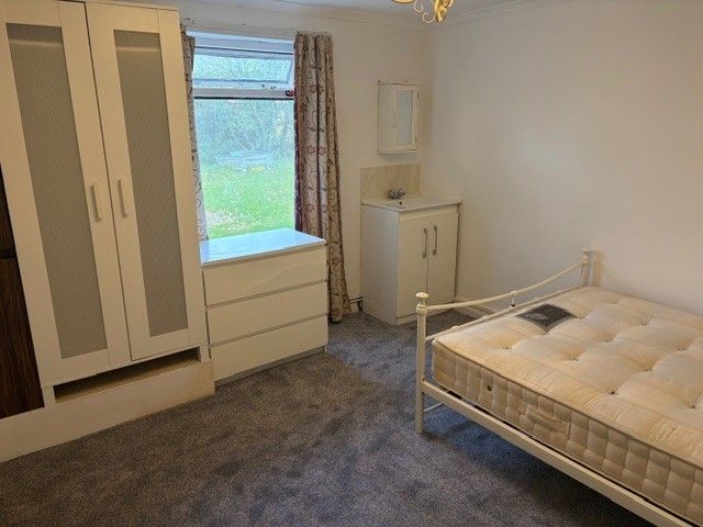 Property photo 2 of 7 Room 3 Marylands Shot 1